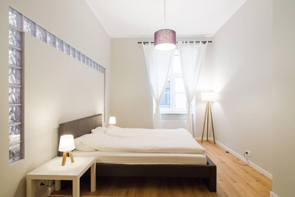 Modern & Spacious 80M2 Apartment In Riga Old Town Exterior photo
