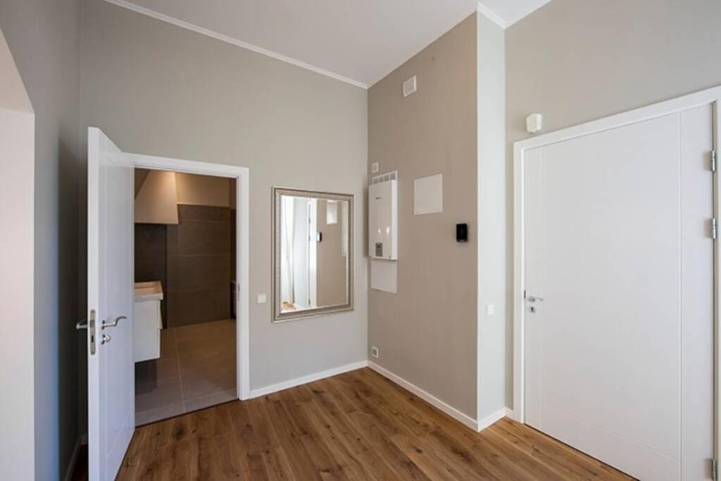 Modern & Spacious 80M2 Apartment In Riga Old Town Exterior photo