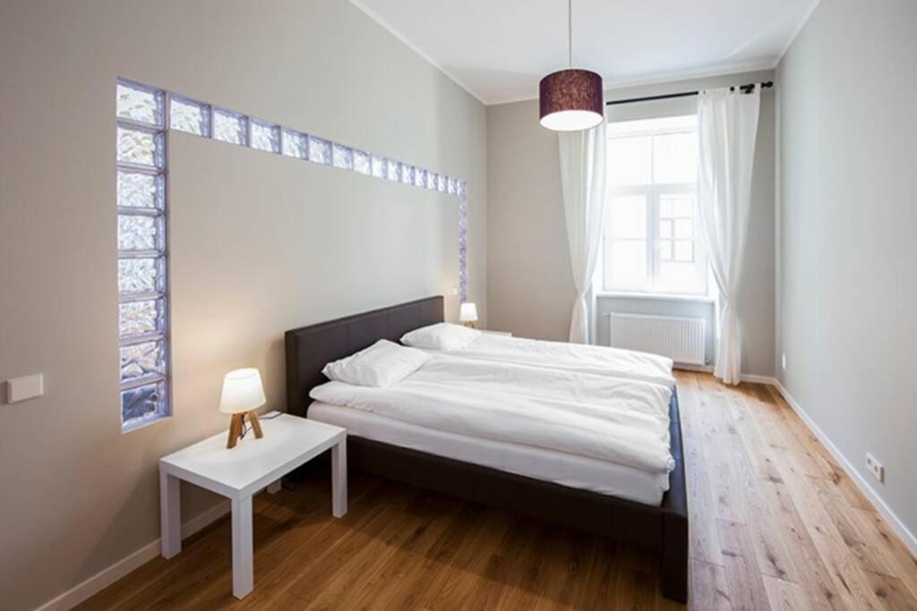 Modern & Spacious 80M2 Apartment In Riga Old Town Exterior photo